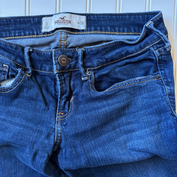 Hollister Jeans - Picture 2 of 5